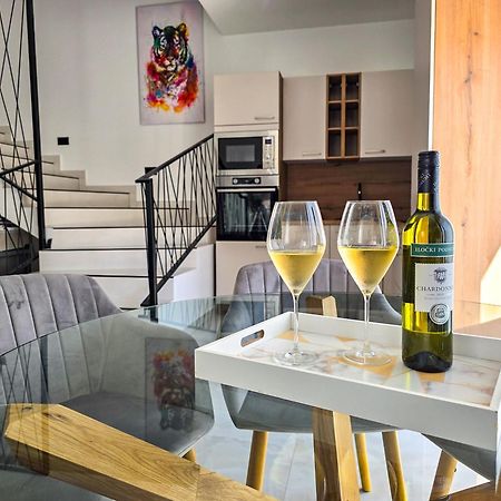 Villa David Пула Екстериор снимка